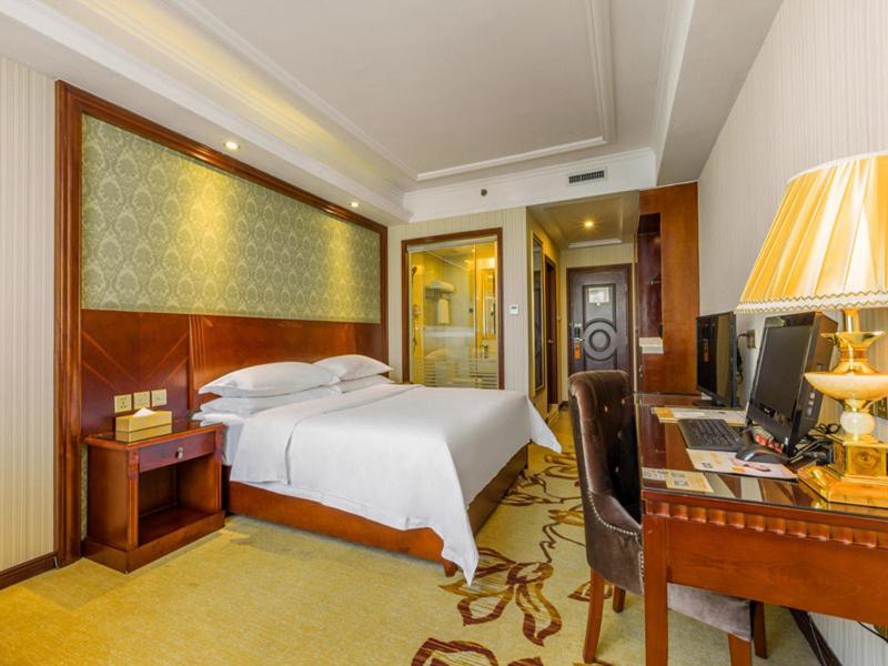 Vienna Hotel Guilin Railway Staion ภายนอก รูปภาพ